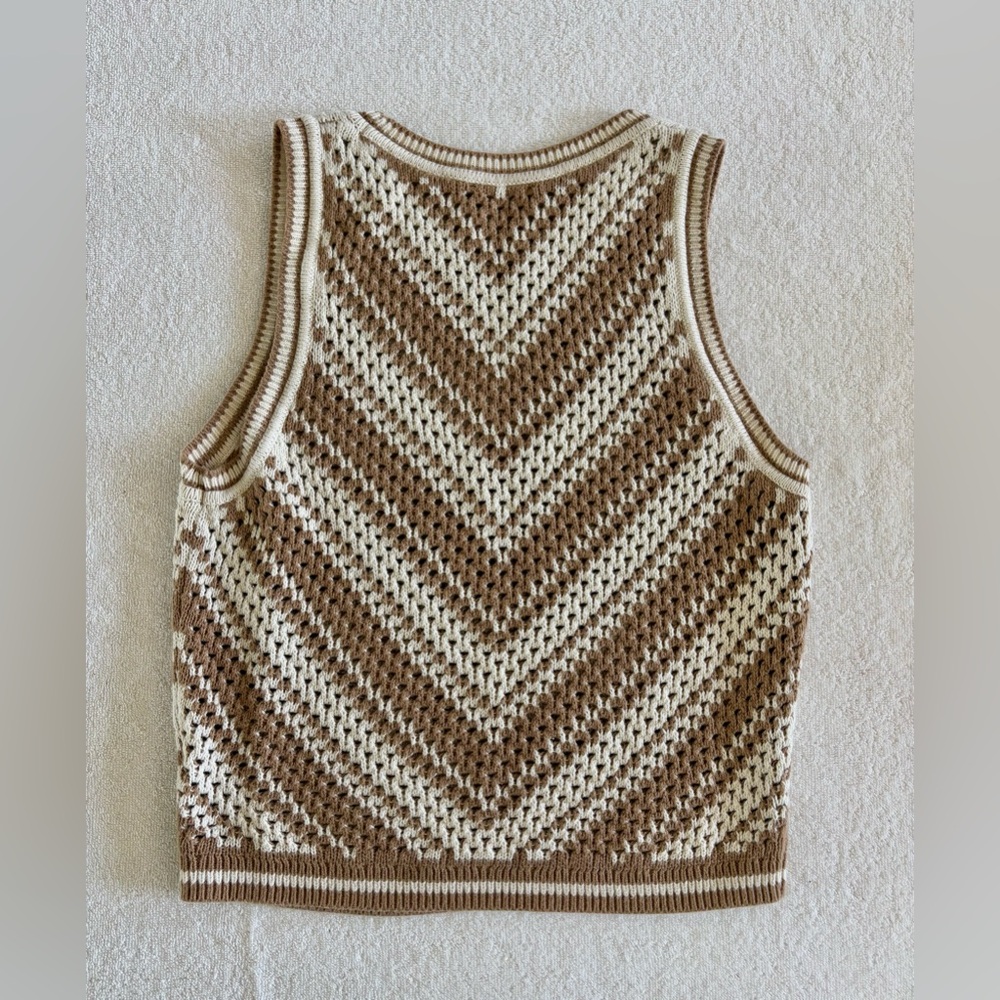 GAP Cream and Brown Crocheted Knit Tank Sweater - Picture 4 of 5
